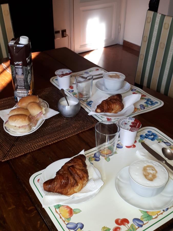 B&B Martini Couette-café